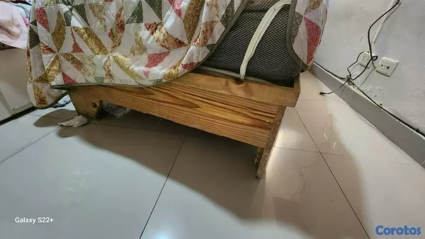 muebles y colchones - Vendo base y colchón twin 73x38, en buenas condiciones.  5