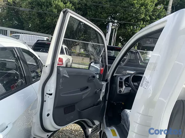 otros vehiculos - KIA K2700  6