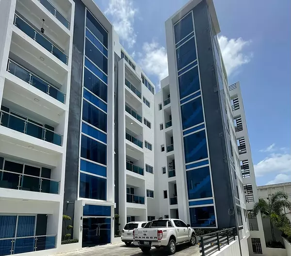 apartamentos - Apartamento 3er Nivel en Reparto Universitario  6
