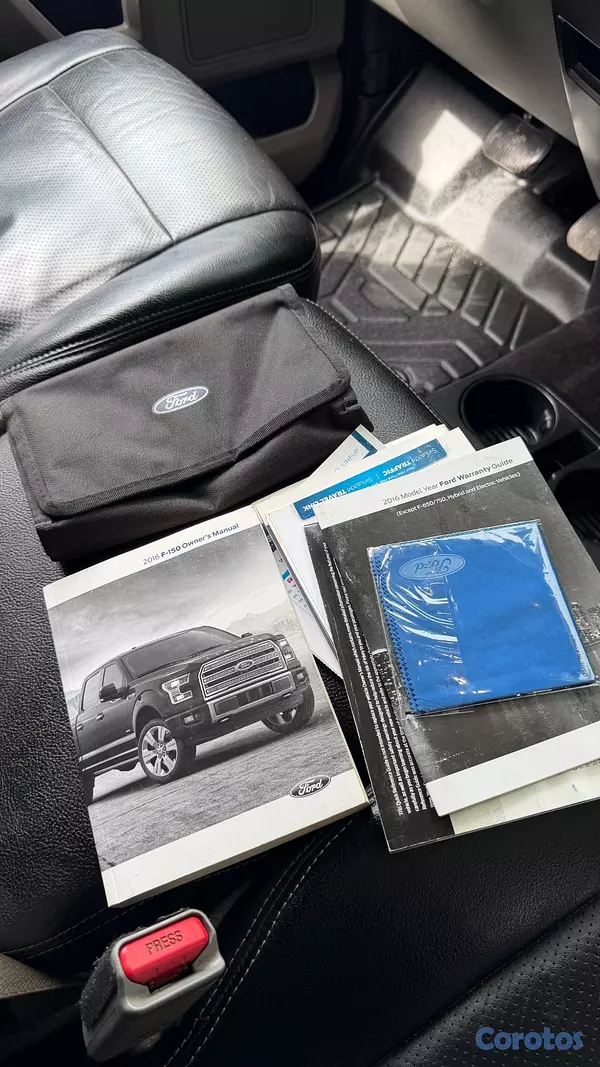 jeepetas y camionetas - Ford F150 XLT 2016 tracción trasera 4X4 Doble cabi 15