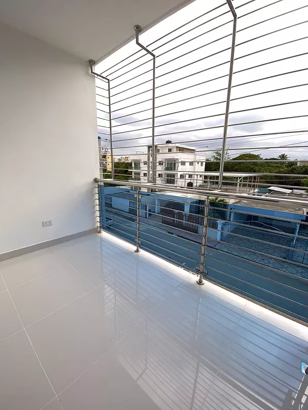 apartamentos - Apartamento 2do Nivel en Los Alamos  1