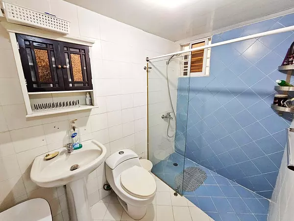 apartamentos - Apartamento 2do piso Los Restauradores  7