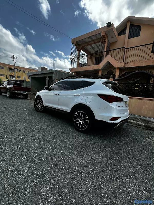 jeepetas y camionetas - Hyundai Santa fe sport 2017  3