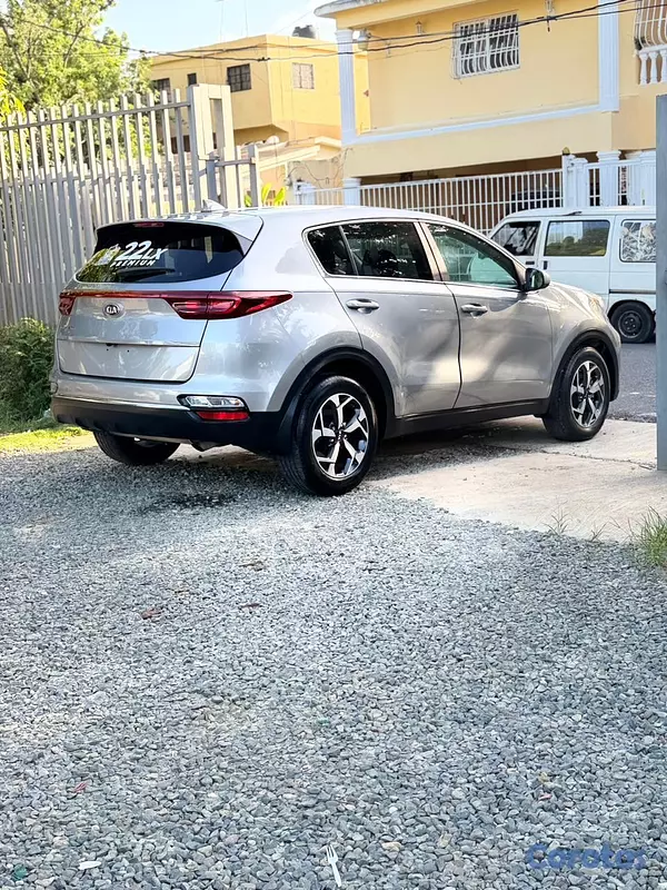 jeepetas y camionetas - Venta de Jeepeta Kia Sportage LX 2022 4
