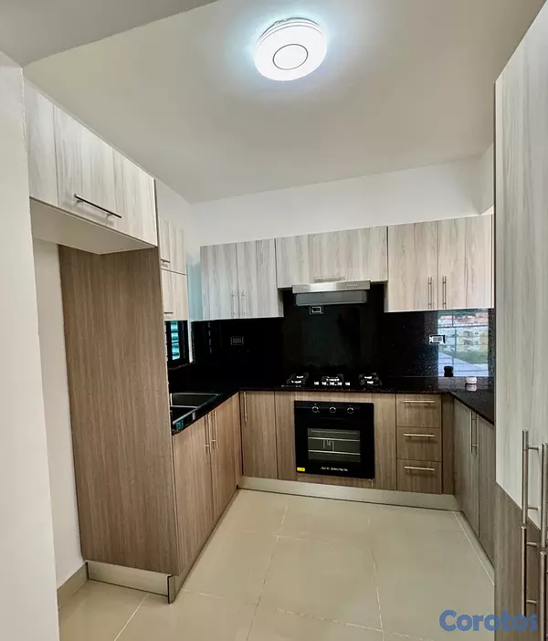 apartamentos - Apartamento En Venta, 6to Piso, Terraza Privada, Piscina. 4