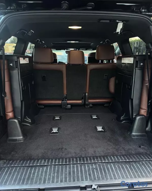 jeepetas y camionetas - TOYOTA LAND CRUISER VXR 2017 17