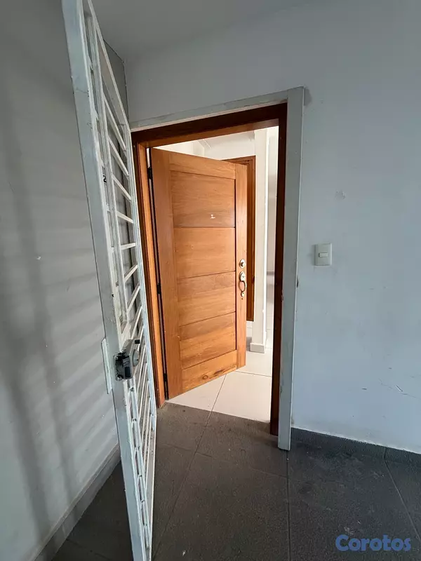apartamentos - alquilo segundo nivel en residencial palma real  6