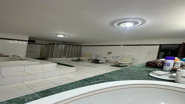 casas - Venta amplia casa con terreno de 2,100m2 5