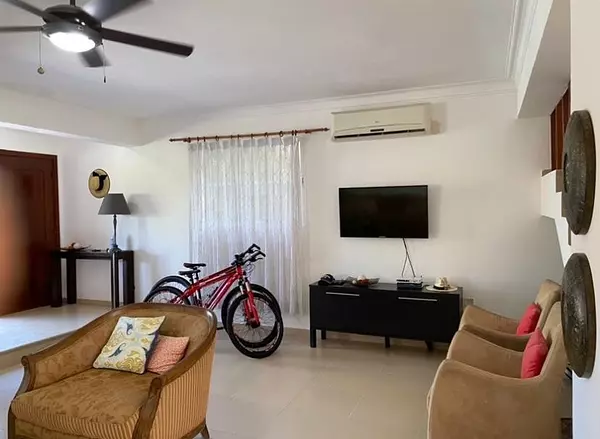 casas - Town House en  alquiler en Metro Country de 2 niveles, Amueblado  6