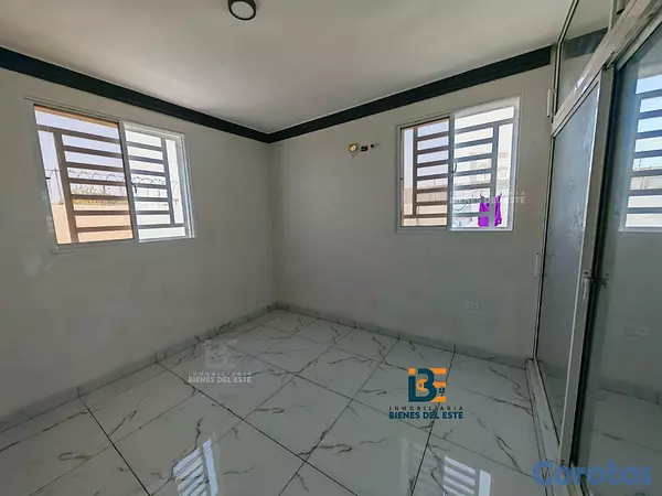 casas - Se Vende amplia Vivienda NUEVA, con mucho patio, u 6