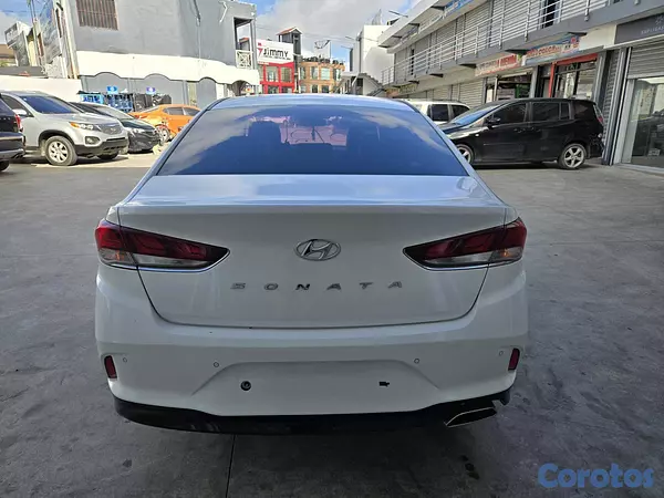 carros - HYUNDAI SONATA NEW RISE 2018 BLANCO 10