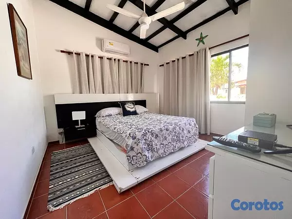 casas vacacionales y villas - Villa en venta en Juan Dolió, Residencial Cerrado.  8