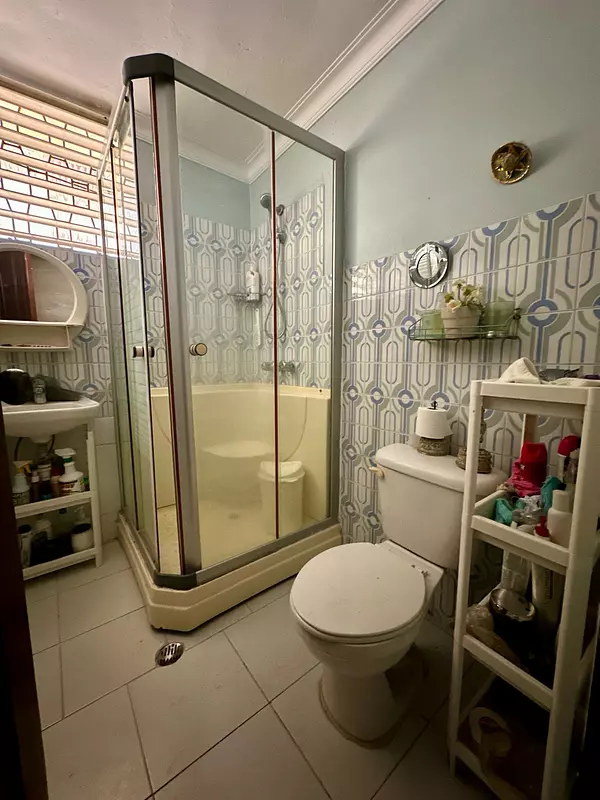 apartamentos - Vendo casa en Av. Independencia  2
