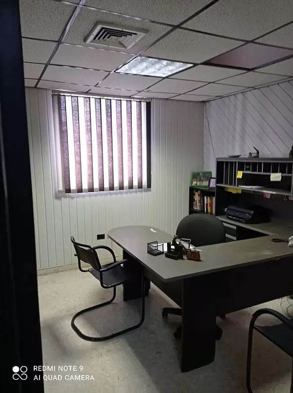 oficinas y locales comerciales - Vendo casa en Gazcue, preparada para oficinas 3