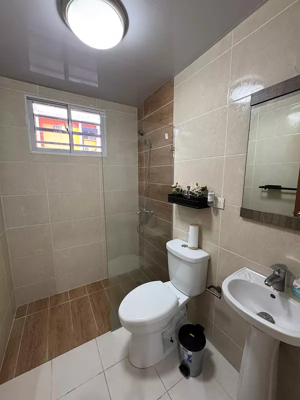 apartamentos - Vendo Apartamento 2do nivel en Villa Aura 4