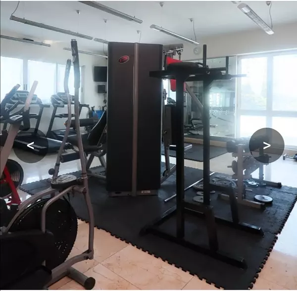 apartamentos - Se vende apartamento de lujo en la Esperilla
 U$S600,000
375.34 m²
3 Hab 10