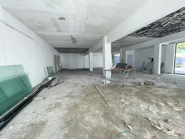 oficinas y locales comerciales - Alquiler local esquinero en Naco  5