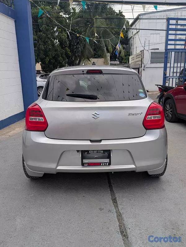 carros - SUZUKI SWIFT 2020 1