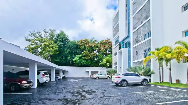 apartamentos - Hermoso y Amplio Apartamento Amueblado en Alquiler en La Esmeralda  3