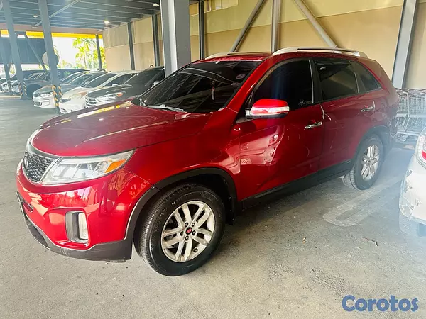 jeepetas y camionetas - Kia Sorento 2014 en optimas condiciones. 5