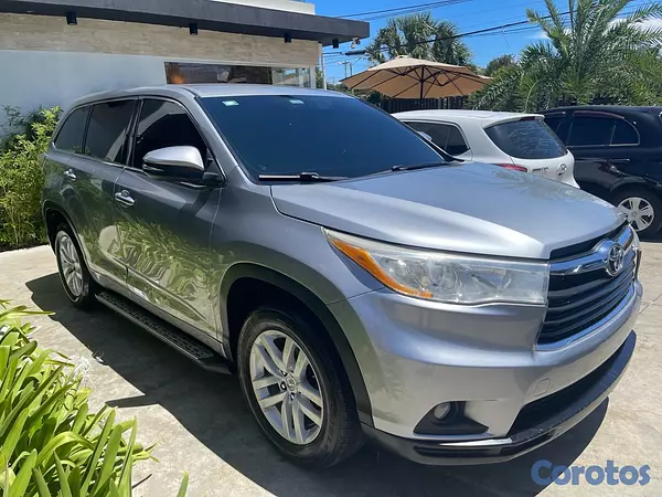 jeepetas y camionetas - Toyota Highlander 2015 3
