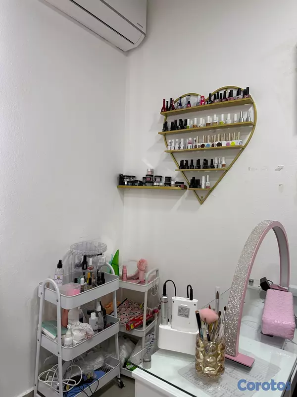 negocios en venta - Vendo salón de belleza por motivo de viaje  12