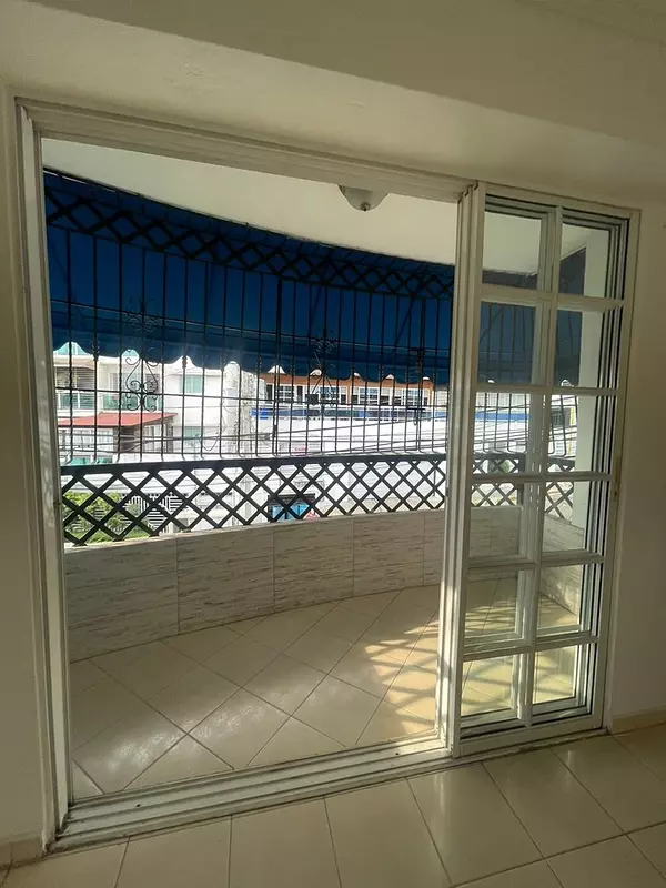apartamentos - Apto en El Millon
RD$9.5MM
135 m^2
Edificio 4 niveles, 1er nivel parqueos SIN as 7