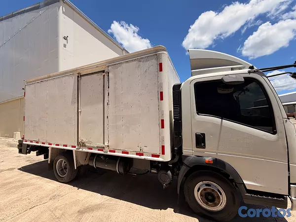 camiones y vehiculos pesados - Camión furgón SINOTRUK HOWO Listo para trabajar. 3