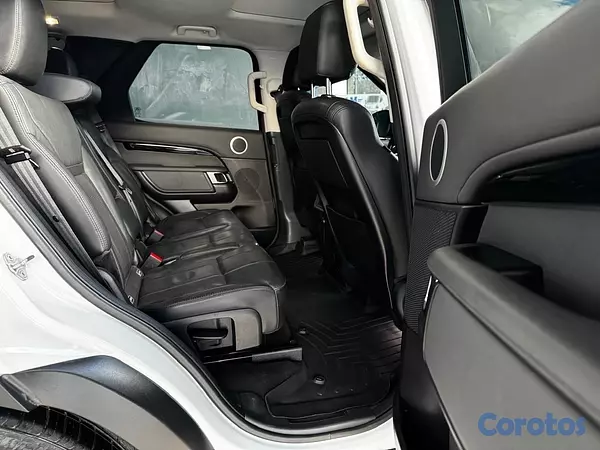 jeepetas y camionetas - Land Rover Discovery Sport Se
 Año 2018  7