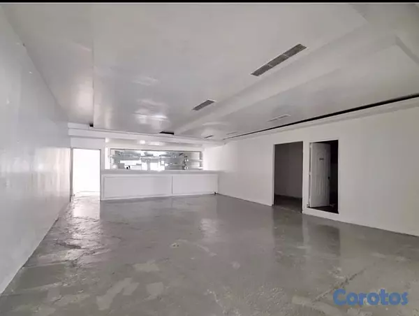 oficinas y locales comerciales - Alquiler local en ensanche la Fe  4