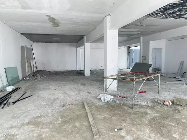 oficinas y locales comerciales - Alquiler local esquinero en Naco  6