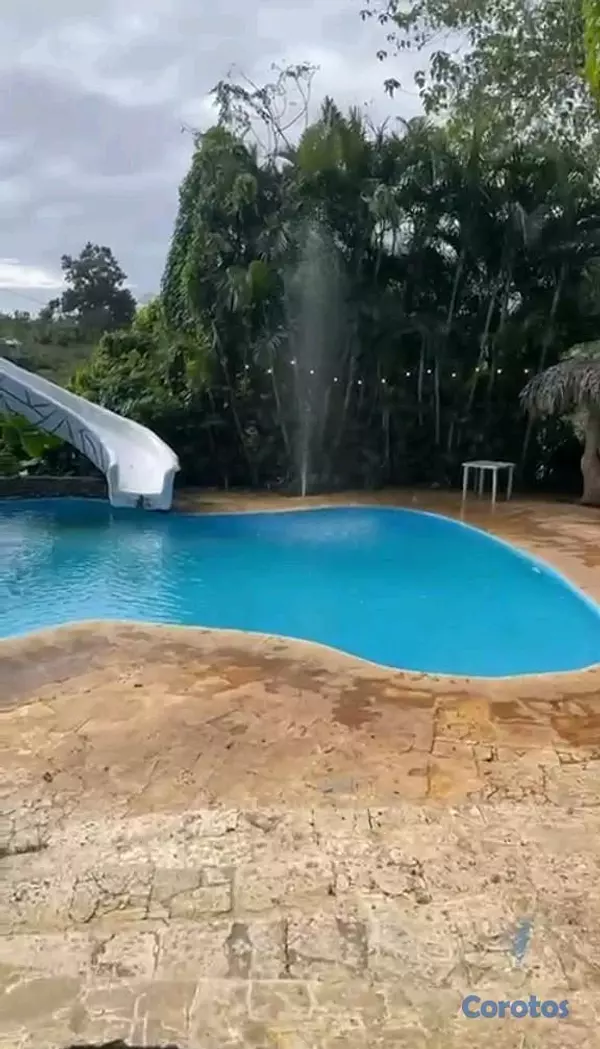 casas vacacionales y villas - villa en santo domingo norte capacidad para 30 personas 2
