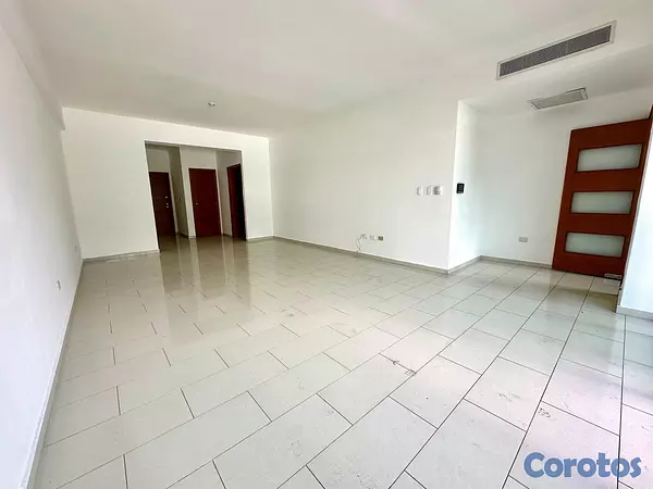 apartamentos - vendo oportunidad urbanización real tres habitaciones 2.5 baños parqueo balcón  5