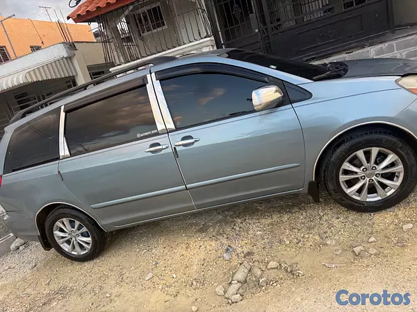 carros - Toyota sienna 2007 negociable  8