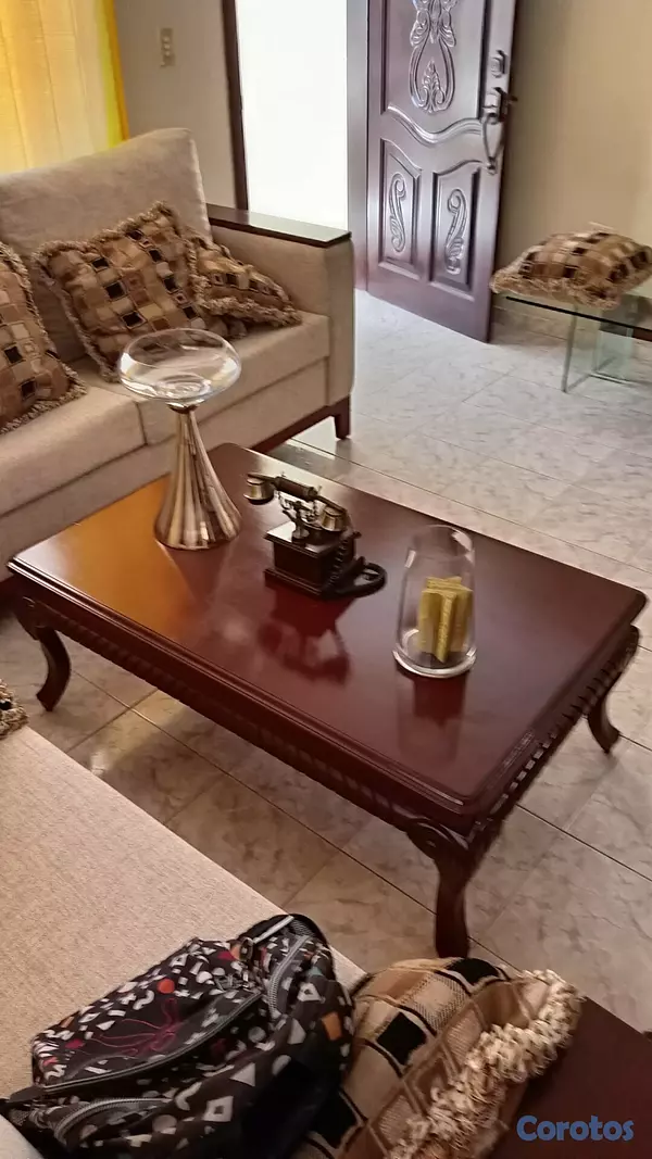 decoración y accesorios - Mesa en caoba 47x28.5 pulg NEGOCIABLE 4