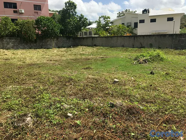 solares y terrenos - Terreno en VENTA en las Praderas de 1.058 m2 .     2