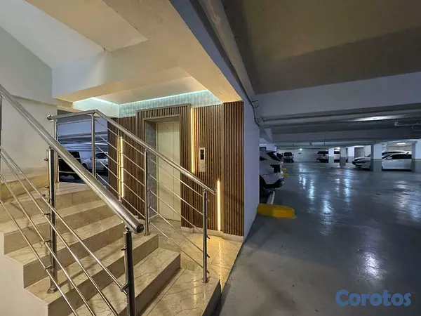 apartamentos - 📍 Alquiler en La Esmeralda, Apartmanto de 3 habita 9