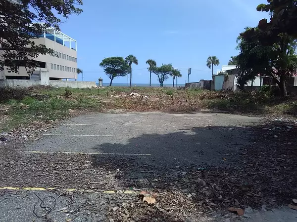 solares y terrenos - Solar 2,500 metros Malecón del Distrito Nacional  3