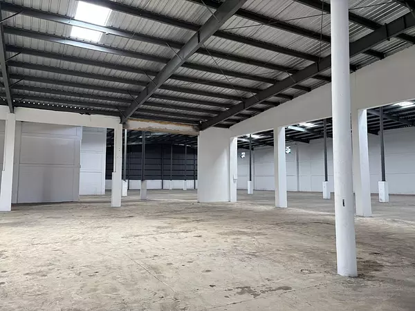 oficinas y locales comerciales - Alquiler de Nave en Las Américas/ Santo Domingo  4
