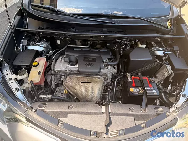 jeepetas y camionetas - Toyota rav4 2016 4x4 (AWD) 8