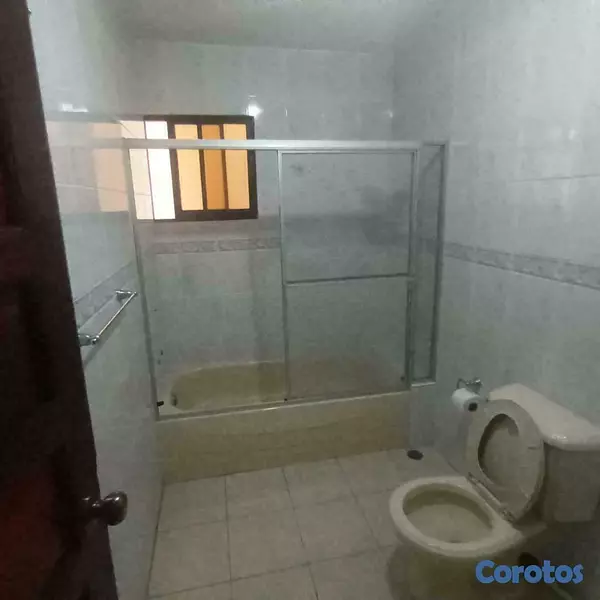 casas - Casa cerca  Nuñez de cáceres ideal para negocio 5