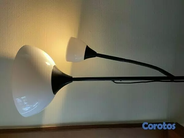 decoración y accesorios - Lampara de piso marca Ikea de dos bombillos en excelente estado $1000 pesos. 4