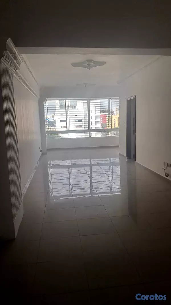 apartamentos - Vendo apt en Evaristo Morales de 3 hab y 3 parqueo 8