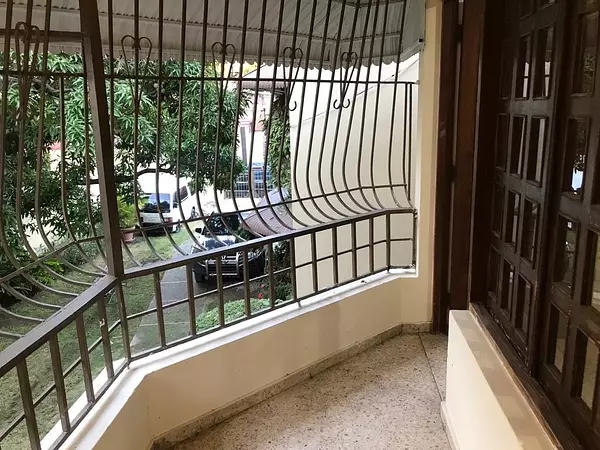 apartamentos - Apartamento Segundo Nivel, Ens. Quisqueya (O.K) 1