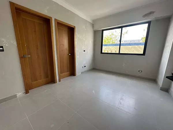 apartamentos - Vendo Mirador Norte, piso 4 precio. 3 habitaciones con su baño 5