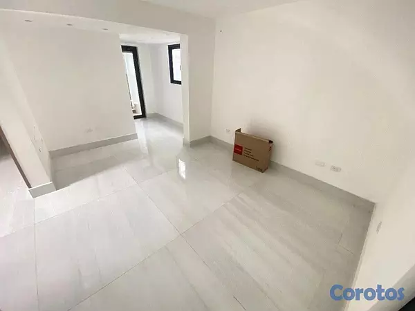oficinas y locales comerciales - alquiló rosmil loca comercial dos niveles 7 parqueos 4 oficina 4 boa  12