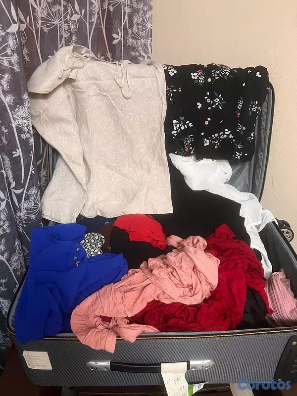 ropa para mujer - Se vende tienda de paca  10