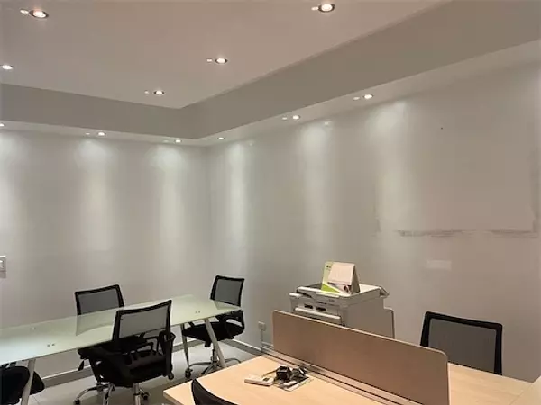 oficinas y locales comerciales - Local amoblado en el millon 2