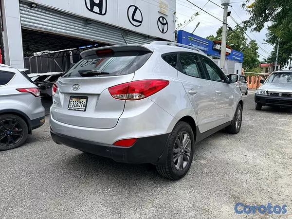 jeepetas y camionetas - Hyundai Tucson 2015 motor doch  3