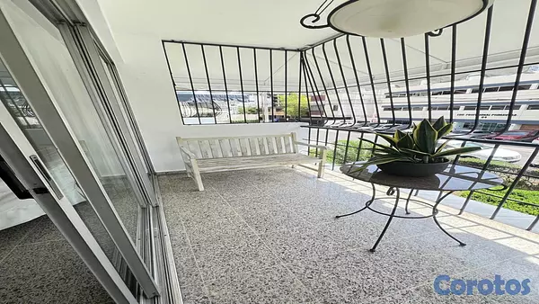 apartamentos - Alquiler amueblado de amplio apartamento clásico en La Esperilla 2